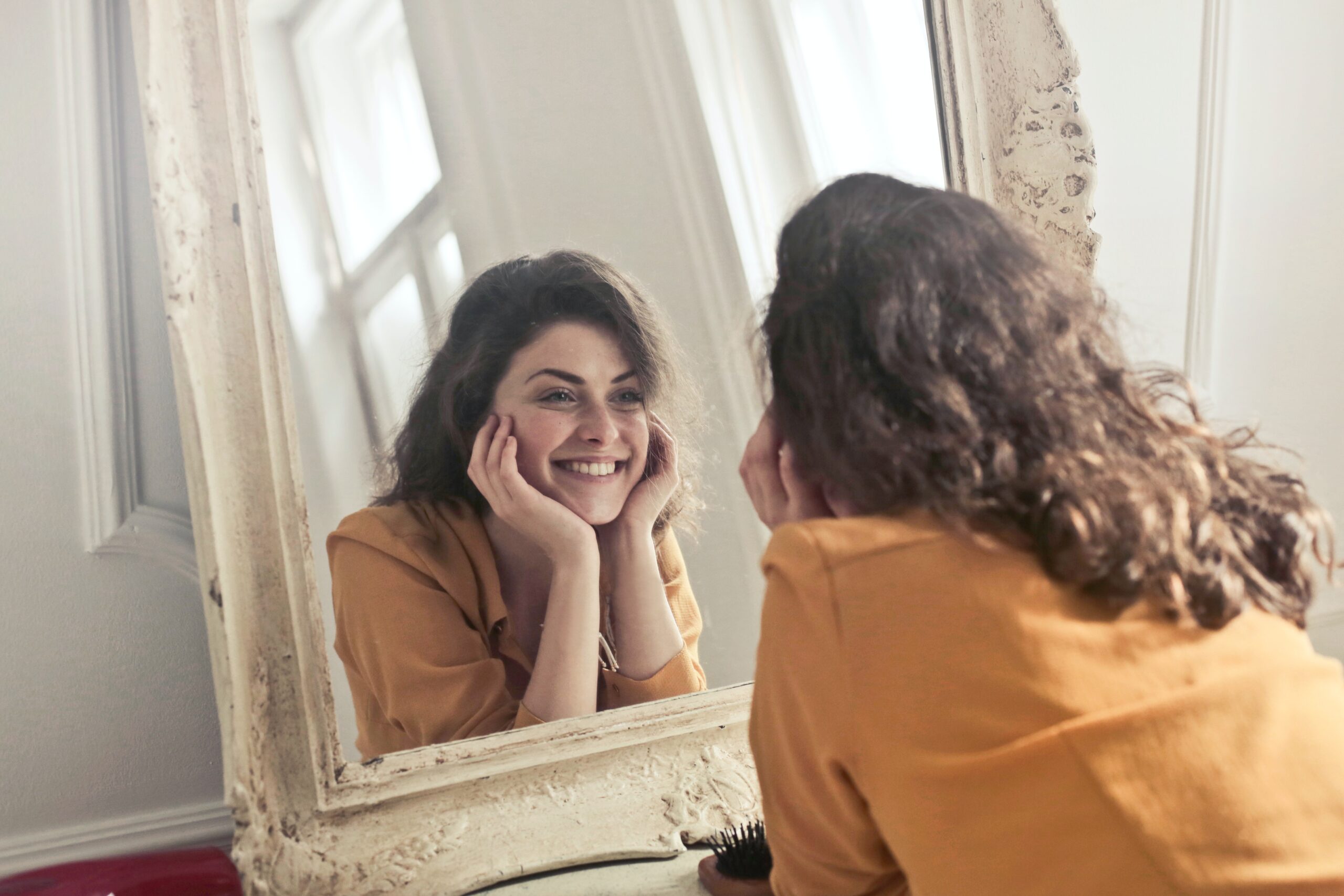 Como ser feliz na própria companhia, 24 horas por dia, com a comprovação da ciência