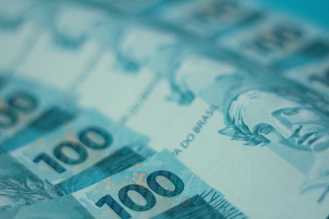 Como ganhar dinheiro em casa